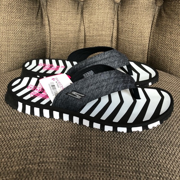 skechers go flex slippers